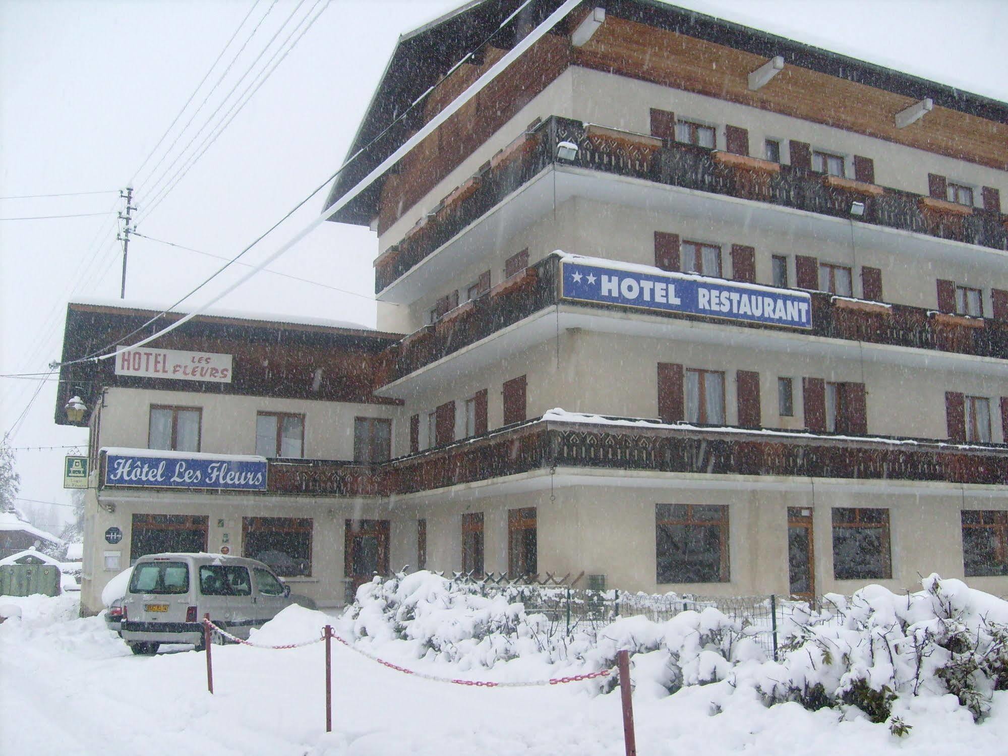 Hotel Les Fleurs Montriond Exterior foto